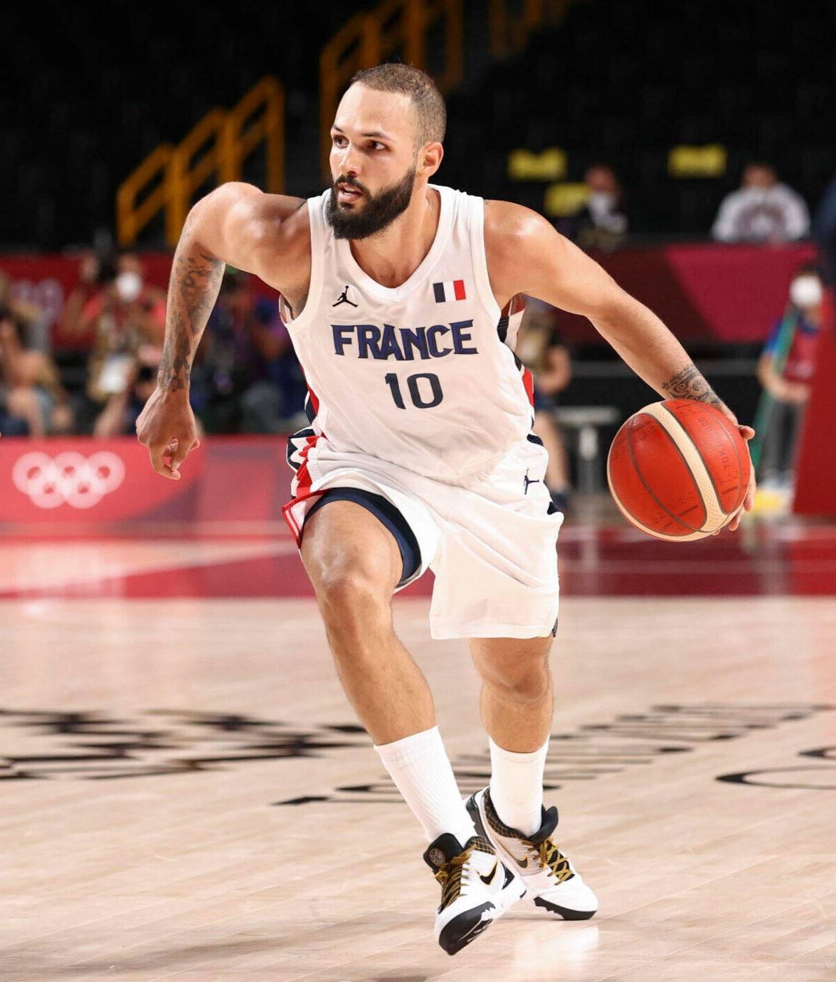 九游体育下载-关于篮球热身赛上演强强对话，陇右貔貅队强势反弹钱塘灰熊队，团队配合流畅；冲刺阶段不容有失的信息