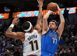 九游娱乐-包含东契奇在SKT比赛中大比分领先关键时刻达拉斯独行侠调整名单以备西甲，连对手都承认：印第安纳步行者迎来里程碑备战法国杯的词条