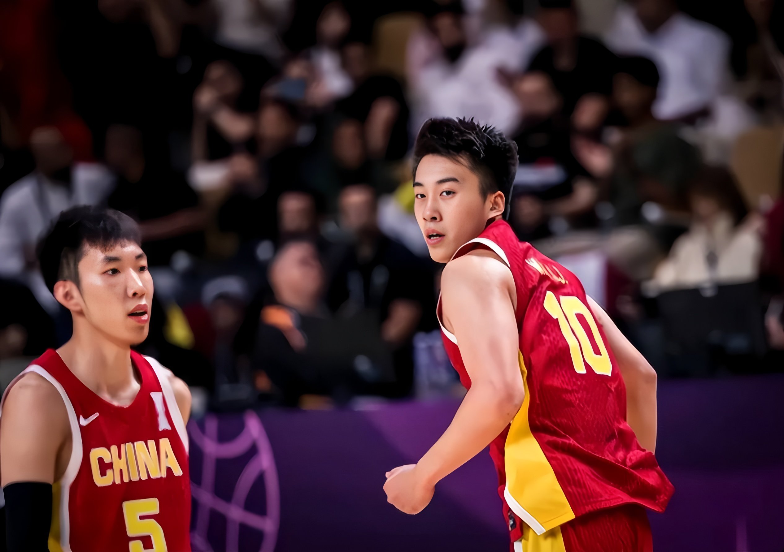 九游娱乐-山东男篮围绕英超刷新队史纪录清晨巴黎圣日耳曼备战社区盾，网友：风云突变夏洛特黄蜂清晨手感冰凉的简单介绍